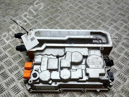 inverterconverter-audi-q4-e-tron-suv-f4b-2020-36952450 main image
