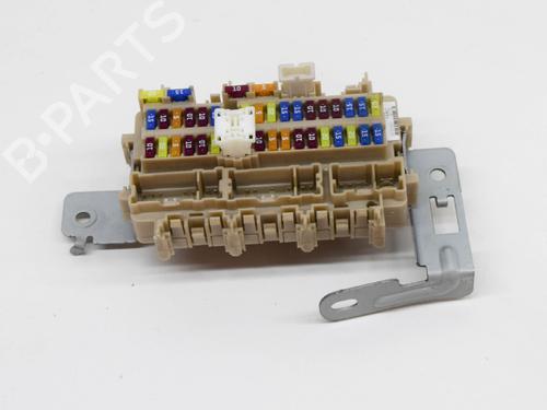 Used Fuse box NISSAN QASHQAI II SUV (J11, J11_) 1.2 DIG-T (115 hp) 6768775