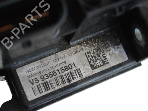 Fuse box BMW 4 Coupe (F32, F82) 420 d xDrive | BP30240648E1