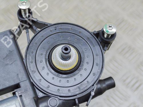 Left front window motor OPEL GRANDLAND / GRANDLAND X (A18, P1UO) 1.2 (75) | BP8412254E21 