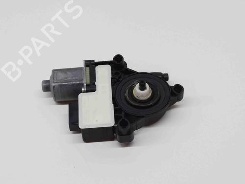 Used Right rear window motor SKODA KAROQ (NU7, ND7) 1.5 TSI (150 hp) 7798389