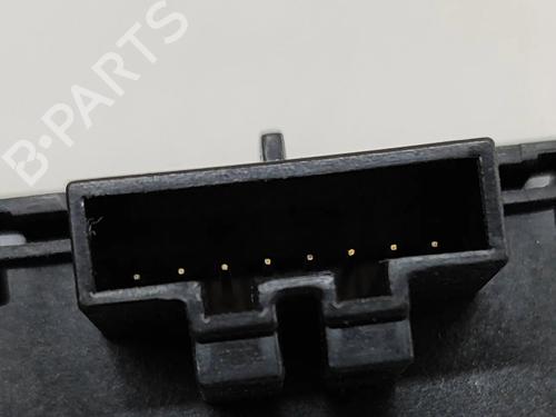 Switch VOLVO XC60 II (246) T8 Hybrid AWD | BP27768306I30 