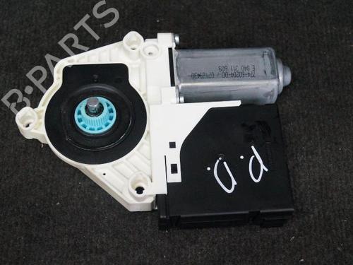 Used Right front window motor SEAT LEON (1P1) 1.9 TDI (105 hp) 6723842