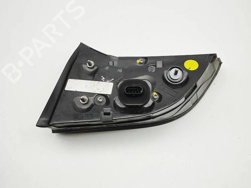 Left tailgate light TESLA MODEL Y (5YJY) Long Range All-wheel Drive | BP39073127C79 - Image 5