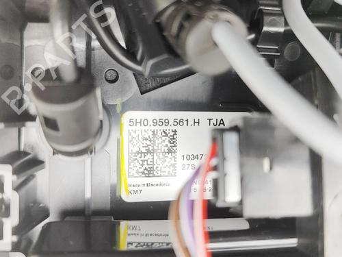 Interior roof light CUPRA FORMENTOR (KM7, KMP) 1.4 e-Hybrid | BP33381658I8 - Image 8