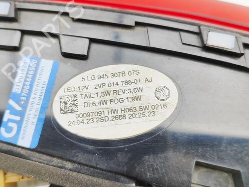 Left tailgate light SKODA ENYAQ iV SUV (5AZ) 80 | BP31810295C79  - Image 5