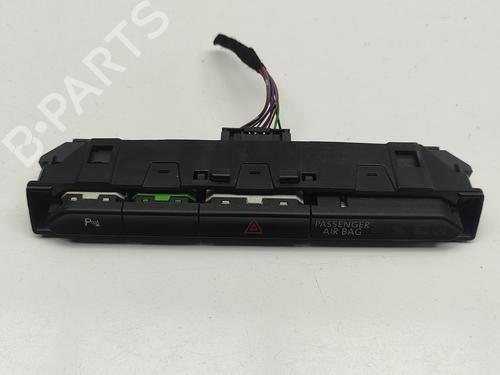 Used Warning switch VW PASSAT B8 (3G2, CB2) 2.0 TDI (150 hp) 30596454