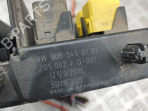 Fuse box VW CRAFTER 30-35 Bus (2E_) 2.0 TDI | BP37030058E1 - Image 7