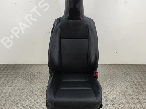 Used Right front seat Right front seat TOYOTA HILUX VIII Pickup (_N1_) 2.4 D 4WD (GUN125_, GUN125R) (150 hp) 23416586 23416586