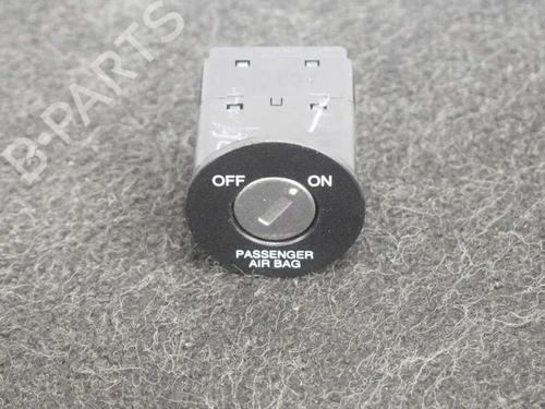 Used Switch Switch HYUNDAI i10 I (PA) 1.2 (86 hp) 6737390 6737390