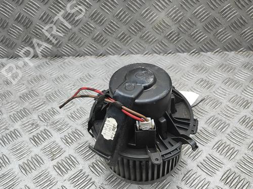 Ventilator motor Ventilator motor VW CRAFTER 30-35 Bus (2E_) 2.0 TDI (163 hp) 37030059 37030059