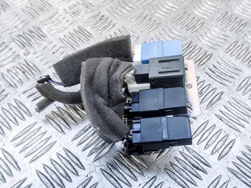 Fuse box NISSAN QASHQAI II (J11, J11_) 1.2 DIG-T | BP6760329E1