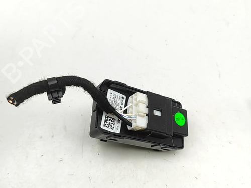 Left front window switch MG MG 4 (EH32) EV | BP33384887I27 - Image 2