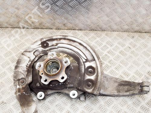 Used Left front steering knuckle BMW 5 (G30, F90) 530 e Plug-in-Hybrid (252 hp) 14643301