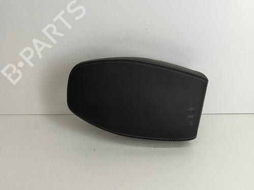 Used Armrest / Center console NISSAN JUKE (F16_) DIG-T 117 (117 hp) 27774881