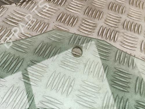 Front right door window VOLVO V40 Cross Country (526) D2 | BP32119512C19