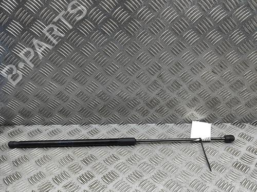 Used Tailgate lift support CUPRA FORMENTOR (KM7, KMP) 1.4 e-Hybrid (204 hp) 31047519