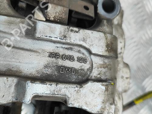 Right front brake caliper PORSCHE MACAN (95B) 3.0 S Diesel | BP31047130M104 