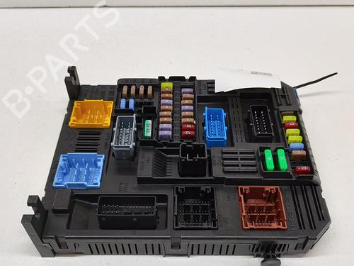 Used Fuse box DS DS 7 Crossback (J4_, JR_, JC_) 1.5 BlueHDi 130 (JCYHZJ, JCYHZR) (130 hp) 28687335