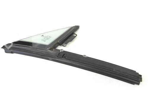 Vidro triangular frente direito TESLA MODEL S (5YJS) 85 | BP33348094C112 - Image 2