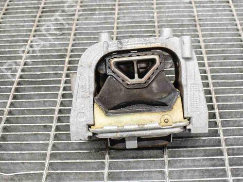 Used Engine mount VW PASSAT B8 (3G2, CB2) 2.0 TDI (150 hp) 6744985