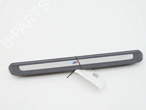 Embaladeira esquerda Embaladeira esquerda BMW 3 (G20, G80, G28) 330 e Plug-in-Hybrid (292 hp) 39656707 39656707