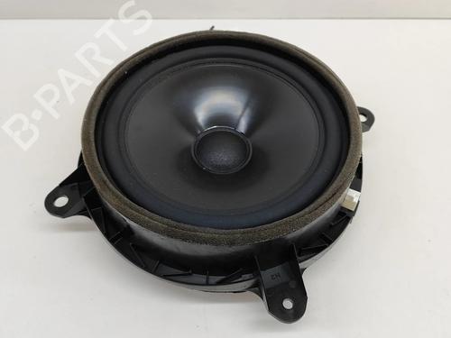 speaker-lexus-ux-_aa1_-_ah1_-_ma1_-2018-27768187 main image