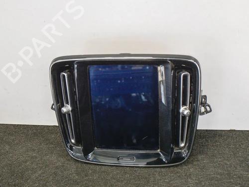 Used Display monitor VOLVO XC40 (536) T4 AWD (190 hp) 7891223