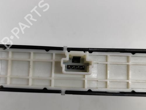 Switch MAZDA CX-30 (DM) SKYACTIV-G M Hybrid | BP28557325I30 