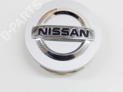 Used Hub cap NISSAN LEAF (ZE1) Electric (150 hp) 27761330