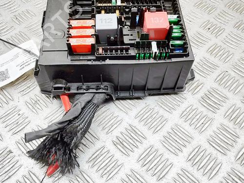 Used Fuse box Fuse box 39205585 39205585