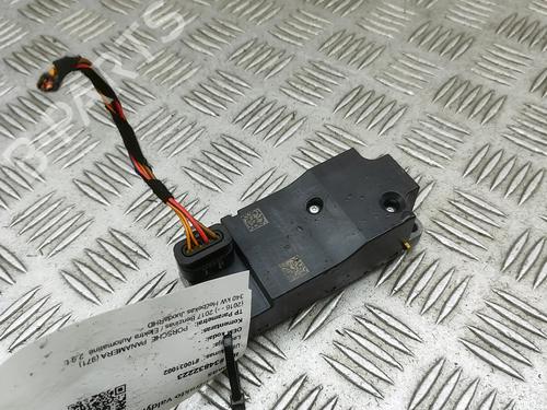 Used Electronic module Electronic module PORSCHE PANAMERA (971) 2.9 4 E-Hybrid (97ABE1, 97BBE1, 97ABX1) (462 hp) 33624765 33624765