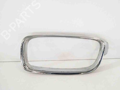 Used Grille BMW 3 (F30, F80) 320 d xDrive (163 hp) 14660591