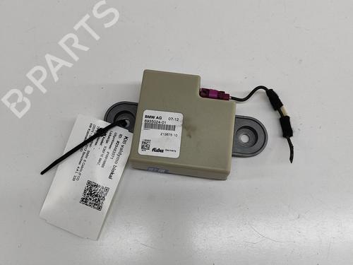 Used Electronic module BMW 6 Convertible (F12) 650 i xDrive (449 hp) 24820297