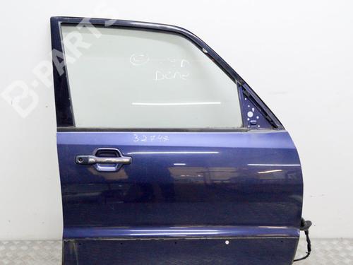 Porte avant droite MITSUBISHI PAJERO III (V7_W, V6_W) 2.5 TDi (V64W, V74W) (115 hp) 8842851