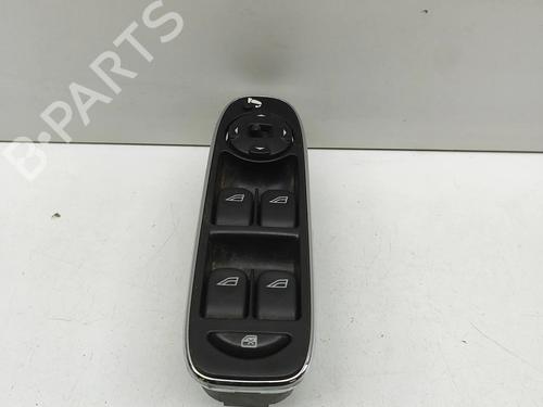 Used Right front window switch Right front window switch JAGUAR XJ (X350, X358) D 2.7 (207 hp) 33381209 33381209