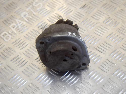 Used Engine mount BMW 6 (E63) M (507 hp) 8840168