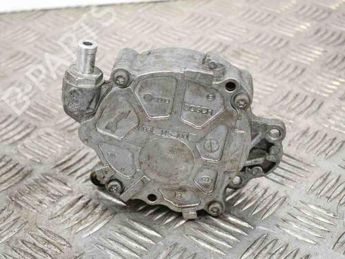 Used Vacuum pump SKODA RAPID (NH3, NK3, NK6) 1.6 TDI (105 hp) 6745170