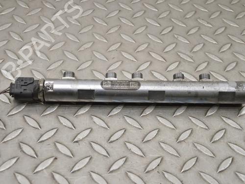 Used Injection rail MINI MINI (R56) Cooper D (112 hp) 30233007