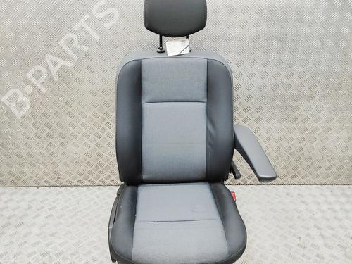 Sedile anteriore destro RENAULT MASTER III Van (FV) 2.3 dCi 145 FWD (FV0E, FV0F, FV0H, FV02, FV0M, FV0S,... (146 hp) 31297068