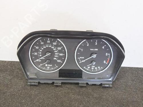 Used Instrument cluster BMW 1 (F20) 116 d (116 hp) 6755830