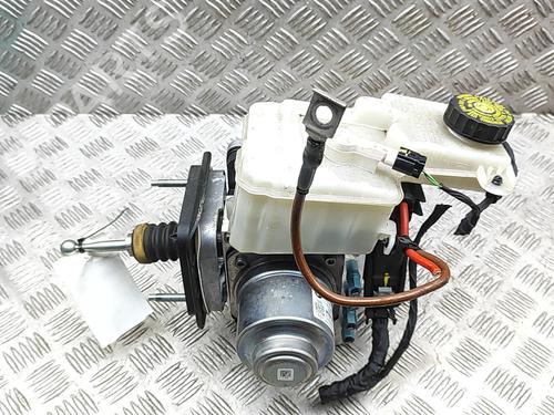 Used Servo brake Servo brake BMW X5 (G05, F95) xDrive 30 d Mild-Hybrid (286 hp) 33391424 33391424