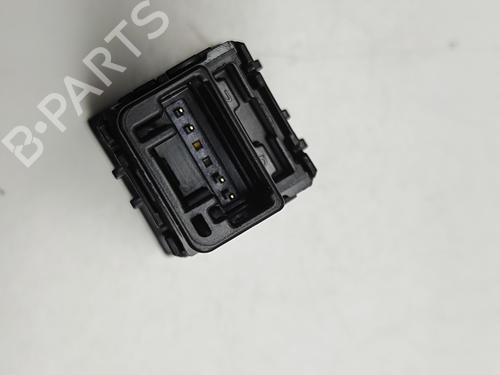 Switch TOYOTA C-HR (_X2_, _H2_) Hybrid (ZYX20) | BP30108460I30