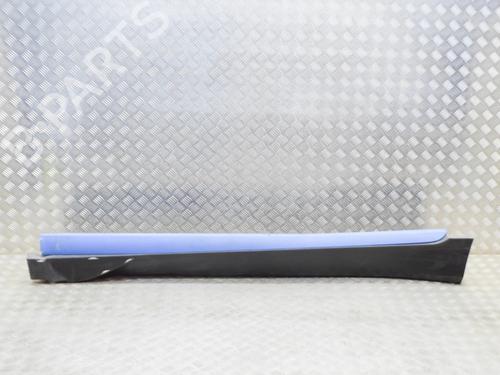 Sideskirt links BMW i3 (I01) Range Extender (102 hp) 31279271