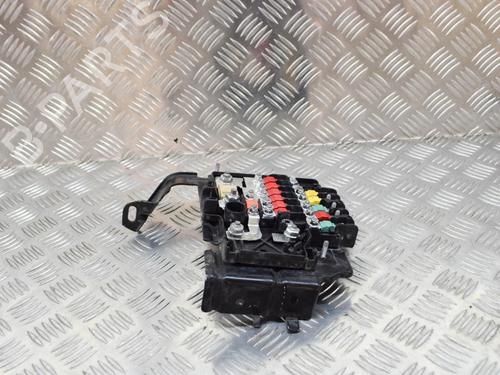 Used Fuse box Fuse box TESLA MODEL S (5YJS) 75 (388 hp) 8834593 8834593