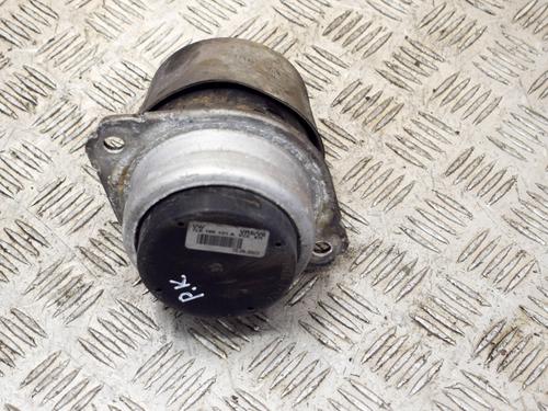 Used Engine mount VW TOUAREG (7LA, 7L6, 7L7) 3.2 V6 (220 hp) 9228140