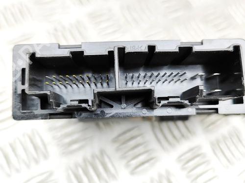 Right front window motor VOLVO XC60 II (246) D4 | BP37076958E20 - Image 6