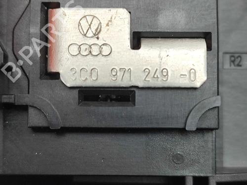 Fuse box VW SCIROCCO III (137, 138) 2.0 TDI | BP32459136E1 