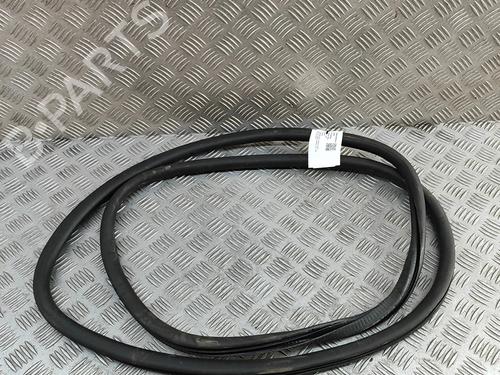 rubber-door-seal-porsche-panamera-970-2009-2010-2011-2012-2013-2014-2015-2016-2017-27282316 main image