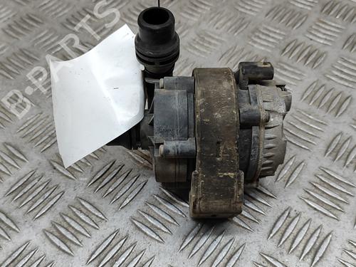 Used Auxiliary water pump BMW 3 (F30, F80) 330 e (252 hp) 21188493